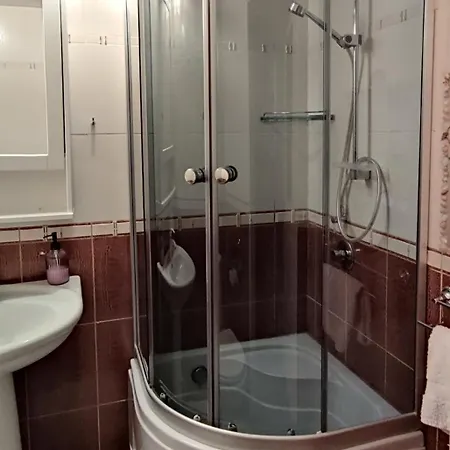 возле дерибасовской Apartment